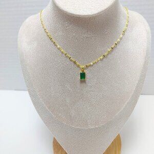 14K Gold Plated Emerald Crystal Pendant Retro Style - Stunning Fashion Jewelry